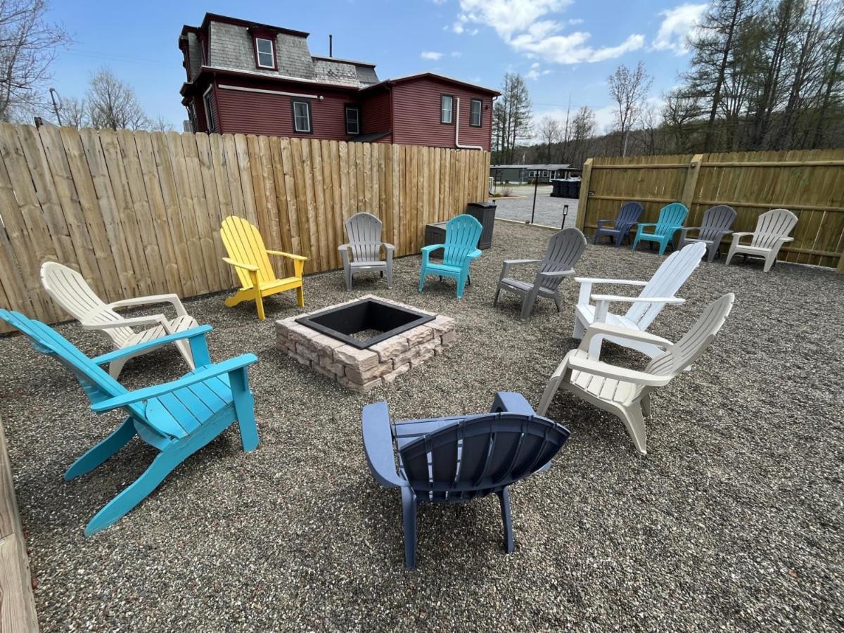 2 Bed Berkshire Getaway Minutes To Jiminy Peak Ski แฮนค็อค ภายนอก รูปภาพ